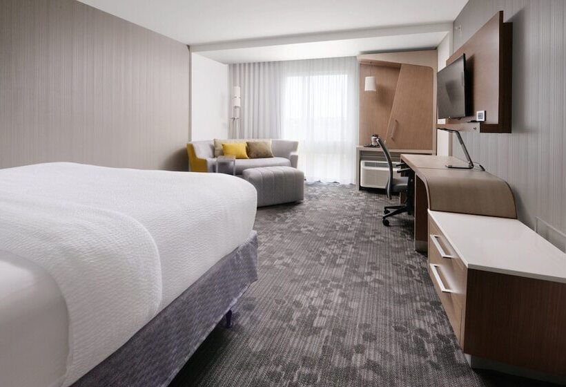Отель Courtyard By Marriott Dallas Plano/the Colony