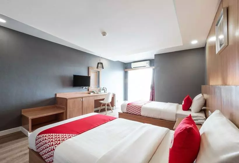 هتل Curve Boutique Pattaya