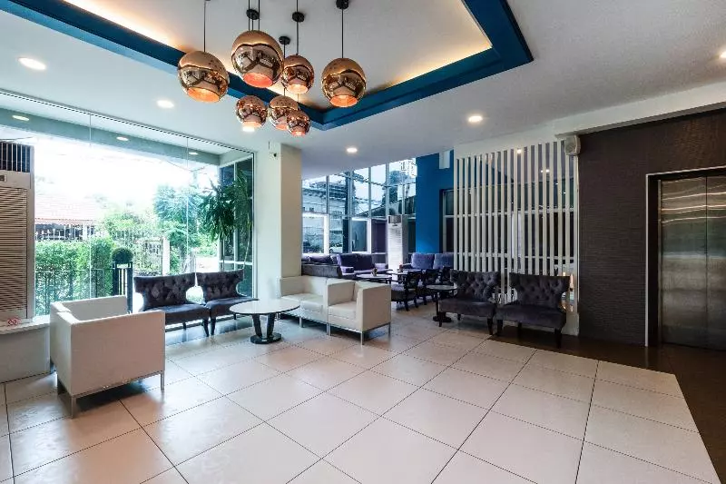 هتل Curve Boutique Pattaya