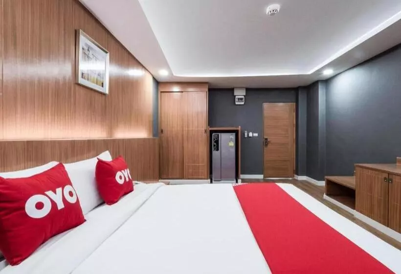 هتل Curve Boutique Pattaya