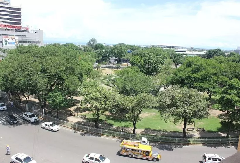 ホテル Elegant Circle Inn