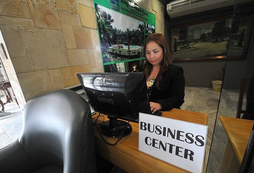 בית מלון כפרי Elegant Circle Inn