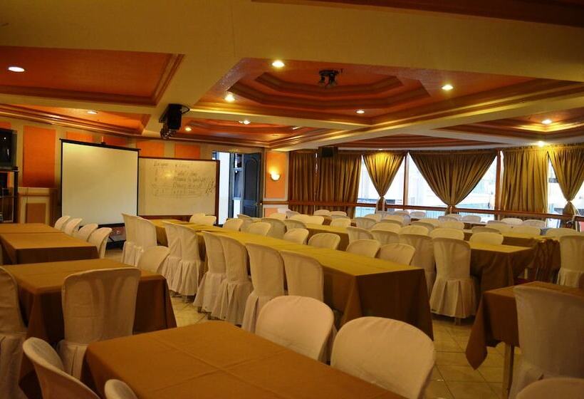 בית מלון כפרי Elegant Circle Inn