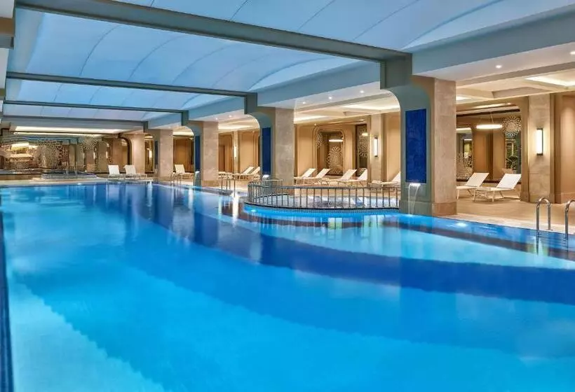 هتل Elite World Grand Istanbul Basin Ekspres