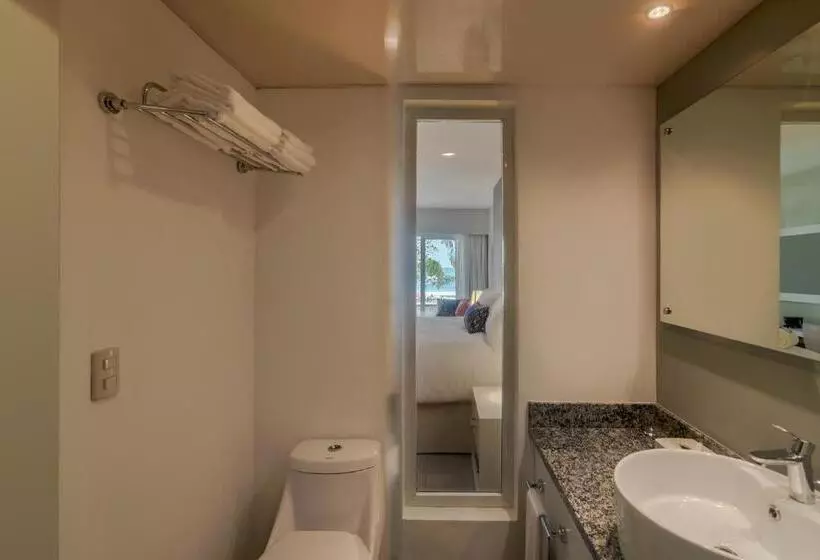 هتل Emotions by Hodelpa Juan Dolio - All Inclusive