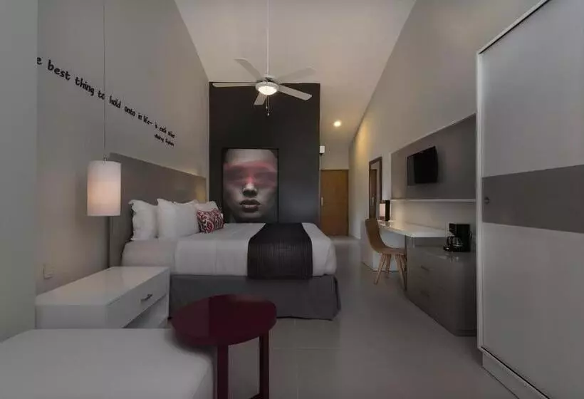 هتل Emotions by Hodelpa Juan Dolio - All Inclusive