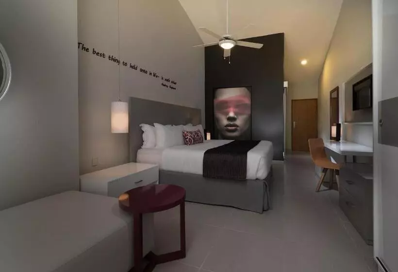 هتل Emotions by Hodelpa Juan Dolio - All Inclusive