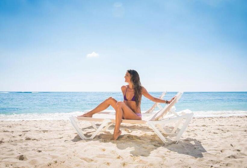 Otel Emotions by Hodelpa Juan Dolio - All Inclusive