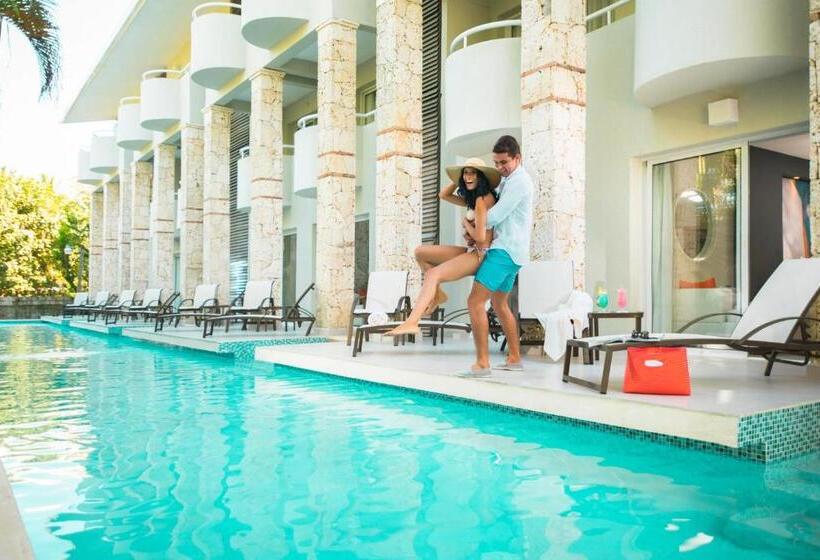 Otel Emotions by Hodelpa Juan Dolio - All Inclusive