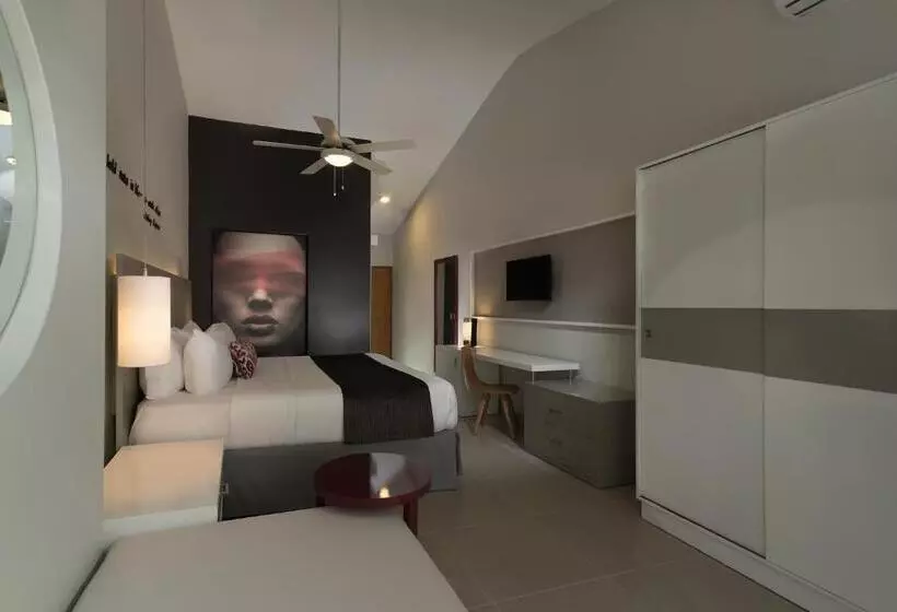 هتل Emotions by Hodelpa Juan Dolio - All Inclusive