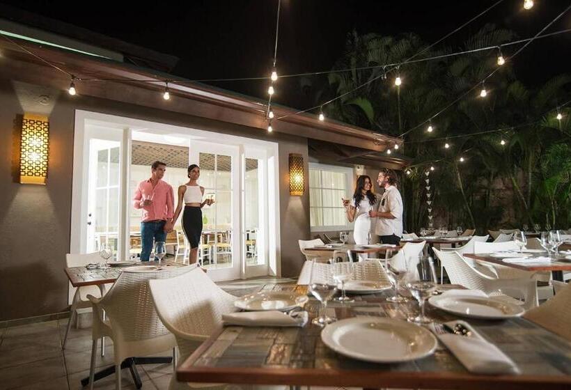 Otel Emotions by Hodelpa Juan Dolio - All Inclusive