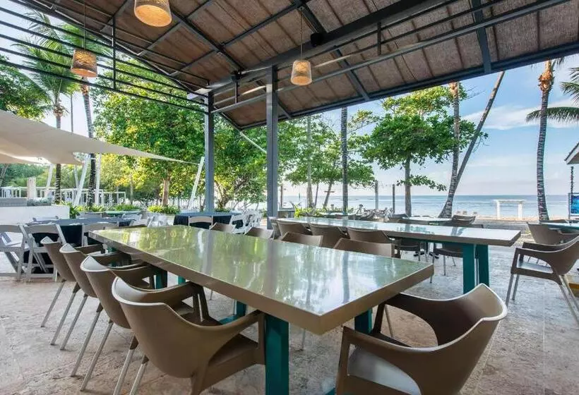 هتل Emotions by Hodelpa Juan Dolio - All Inclusive