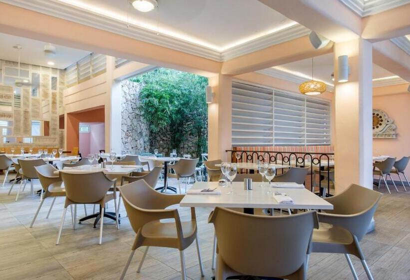 Otel Emotions by Hodelpa Juan Dolio - All Inclusive