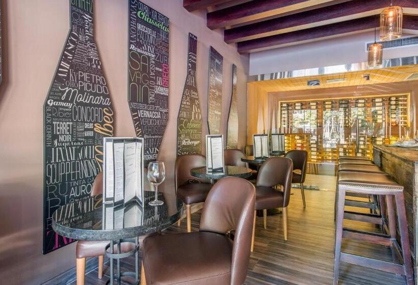 Otel Emotions by Hodelpa Juan Dolio - All Inclusive