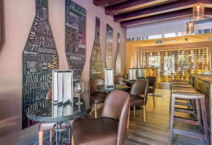 هتل Emotions by Hodelpa Juan Dolio - All Inclusive