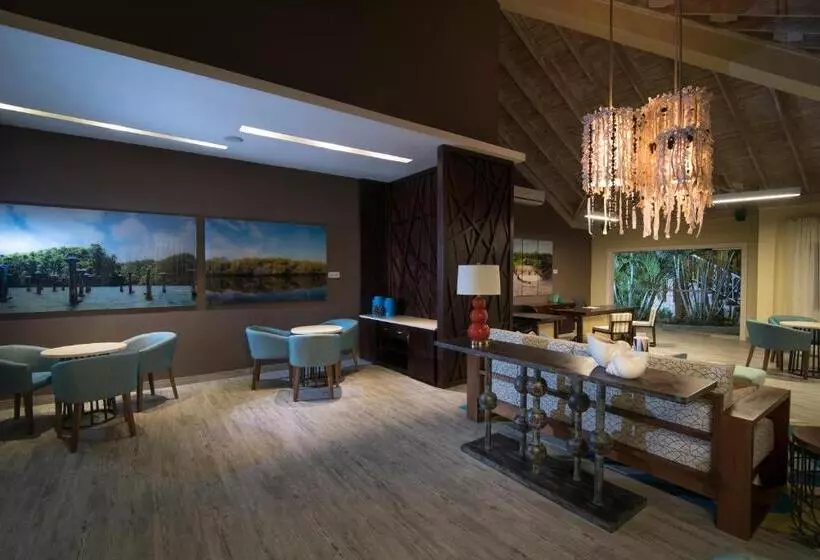 هتل Emotions by Hodelpa Juan Dolio - All Inclusive