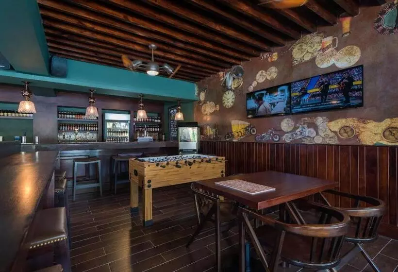 هتل Emotions by Hodelpa Juan Dolio - All Inclusive