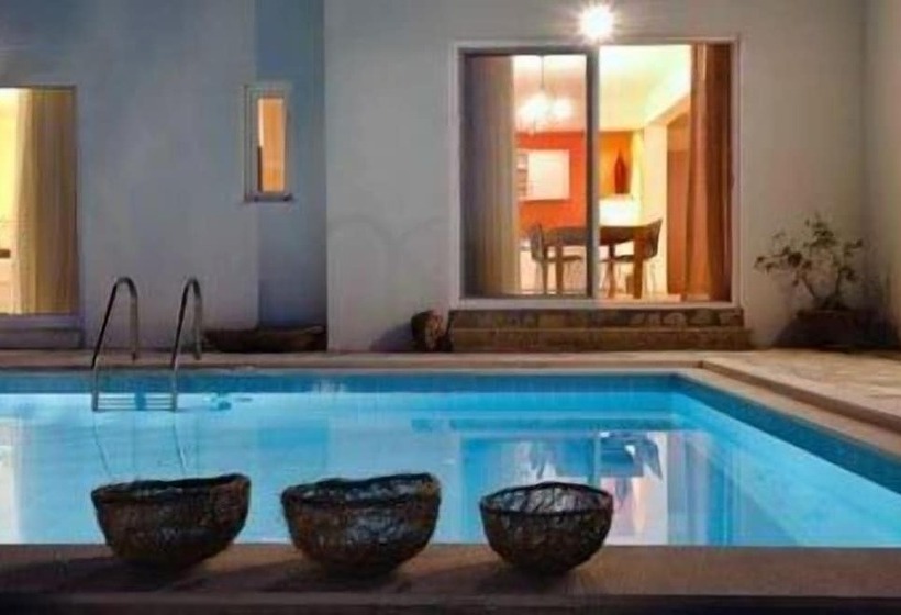 Отель Istron Collection Villas