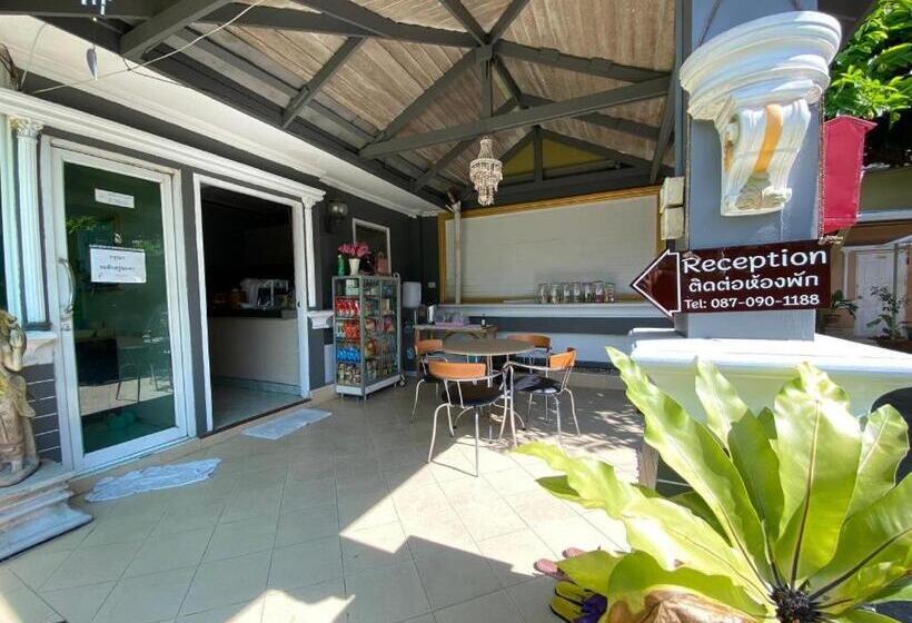 ホテル Kacha Resort