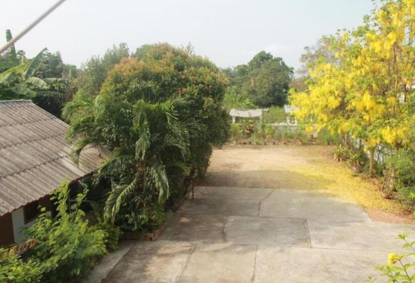 ホテル Kacha Resort