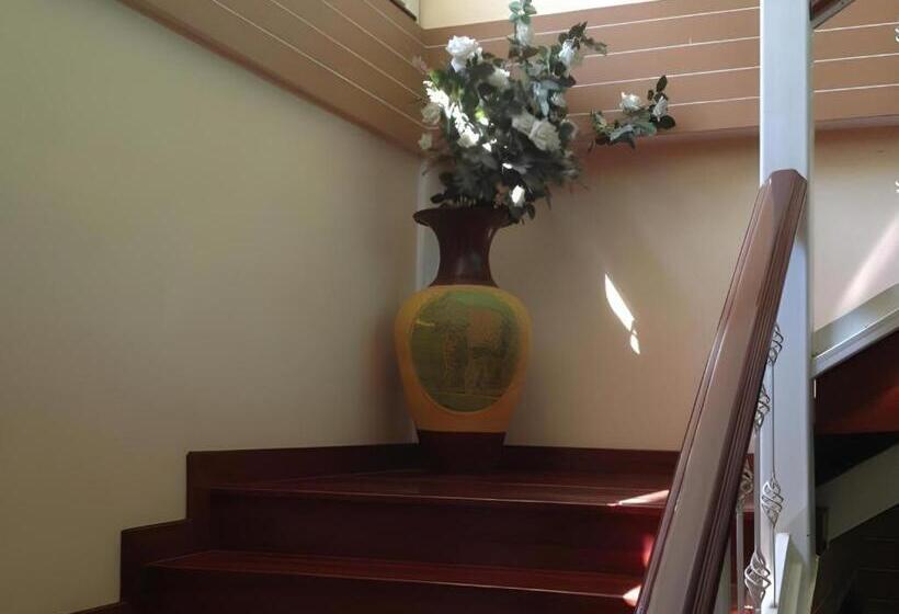 ホテル Kacha Resort