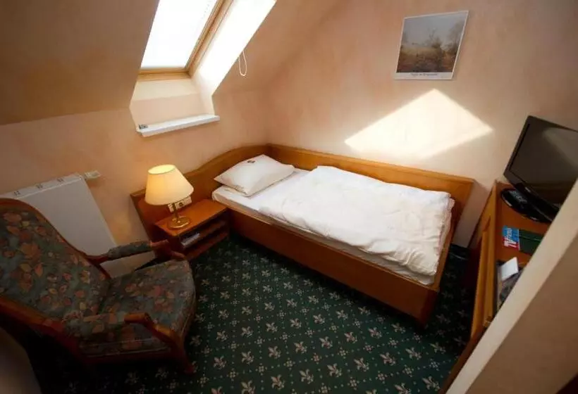 Отель Landgut Stemmen