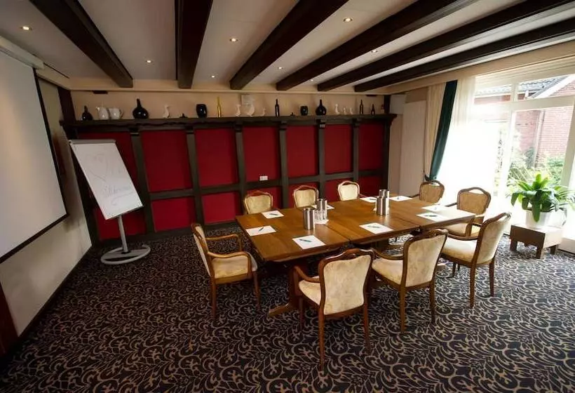 Отель Landgut Stemmen