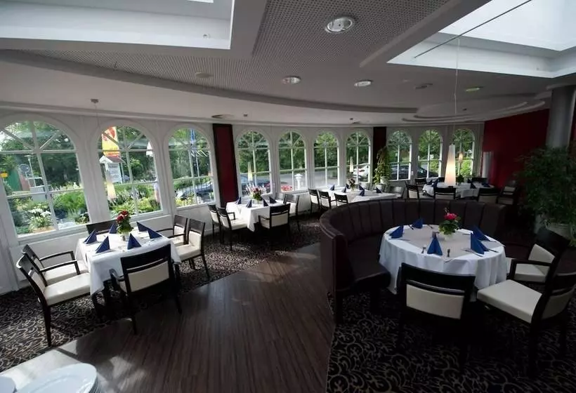 Отель Landgut Stemmen