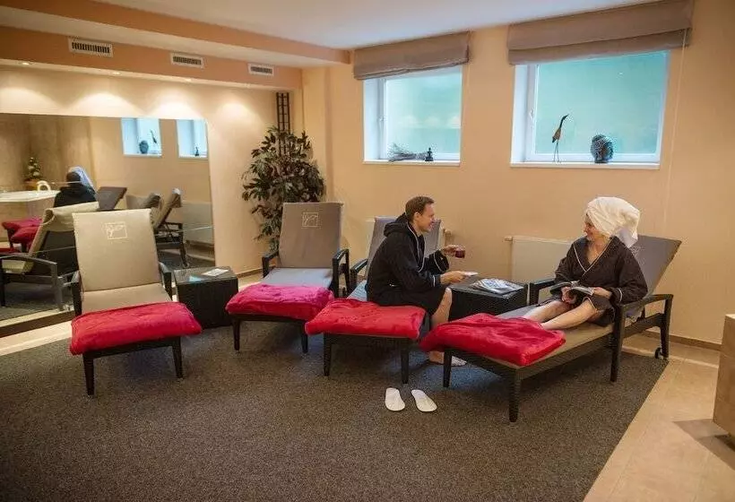 Отель Landgut Stemmen