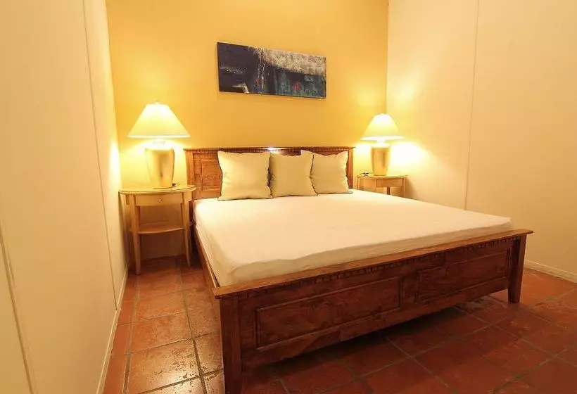 Отель Red Inn Heritage