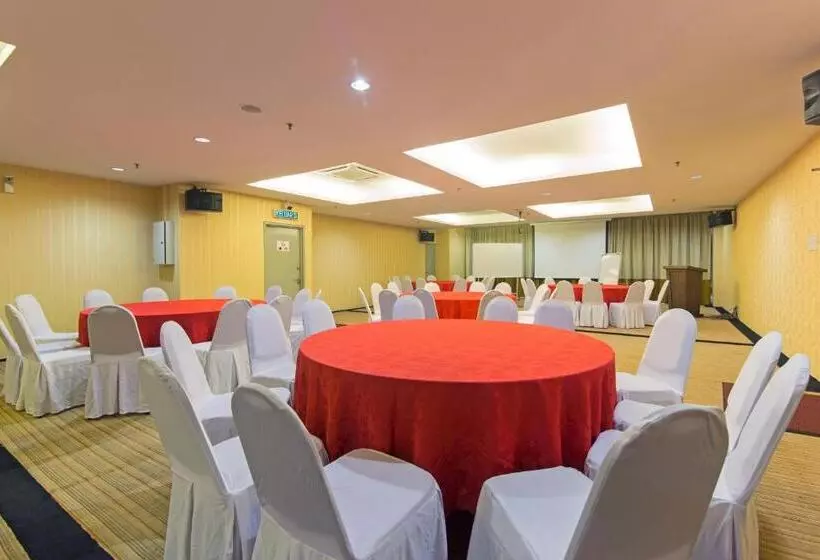 Signature Hotel Puchong By Easy Nap