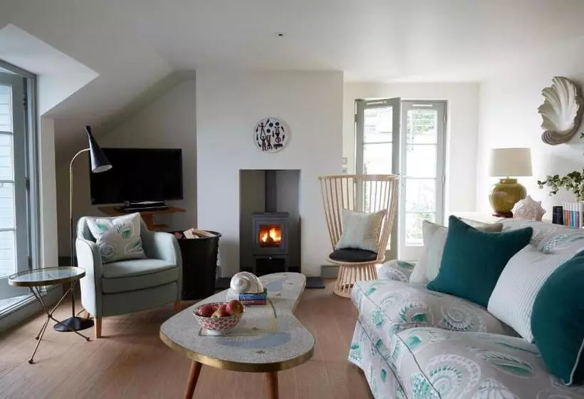 Отель Tresanton