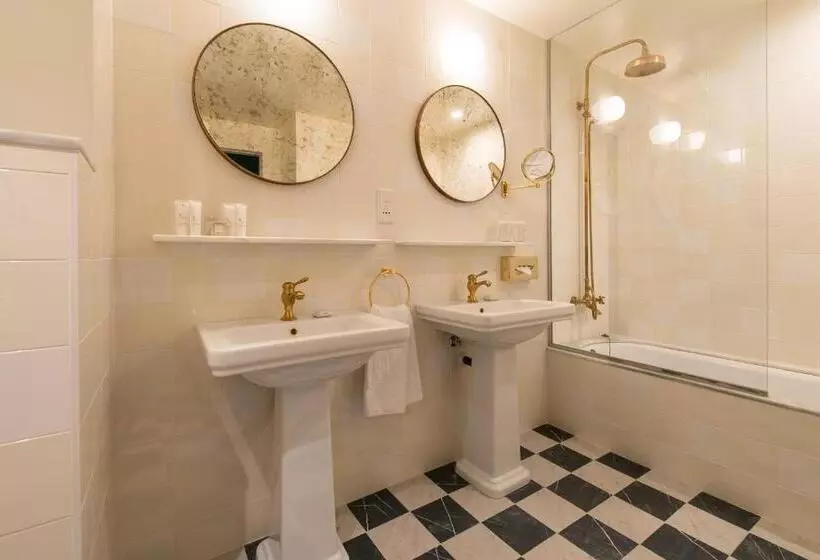 هتل Vincci The Mint