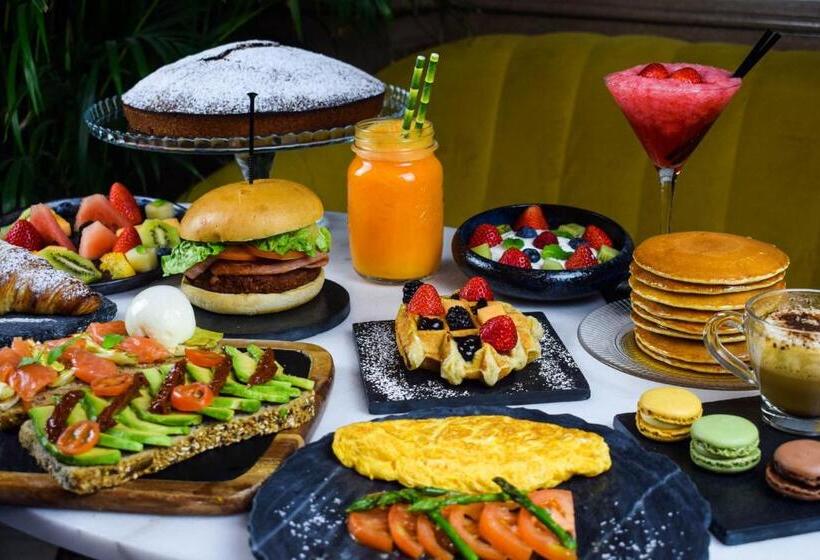 هتل Vincci The Mint