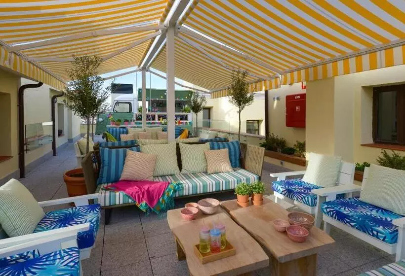 هتل Vincci The Mint