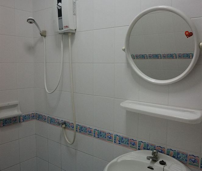 펜션 The Celtic Inn Guest House