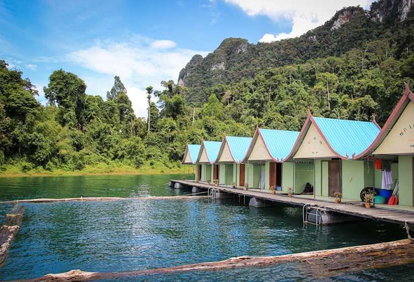 Курорт Smiley Lakehouse