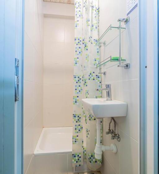 ユースホステル хостел птица