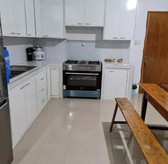 Retkeilymaja Morue S Den