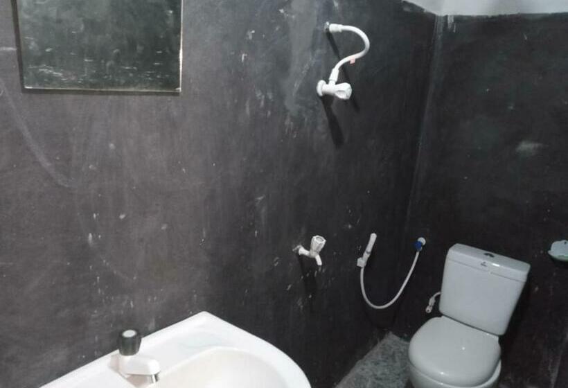 مبيت وإفطار Myro Cottage