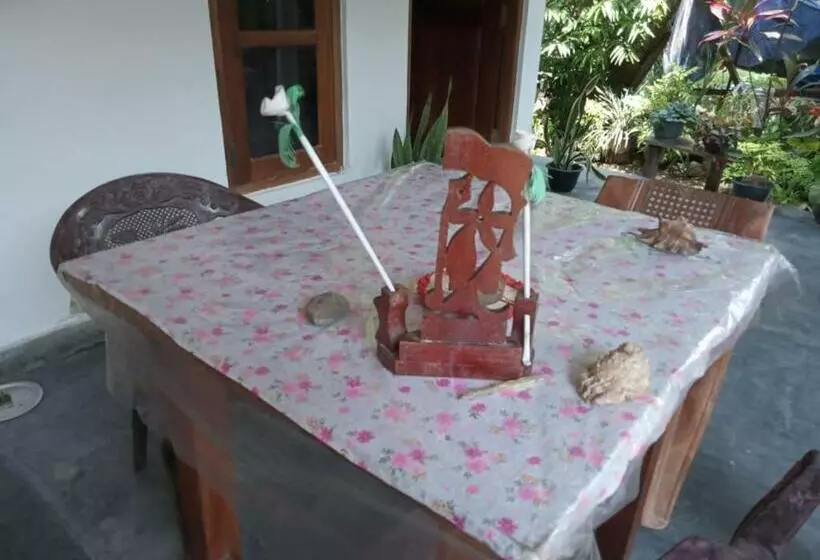 Aamiaismajoitus (B&B) Myro Cottage