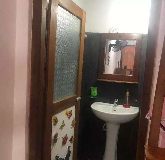 Aamiaismajoitus (B&B) Myro Cottage