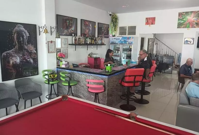 Hotelli Cafe Nana