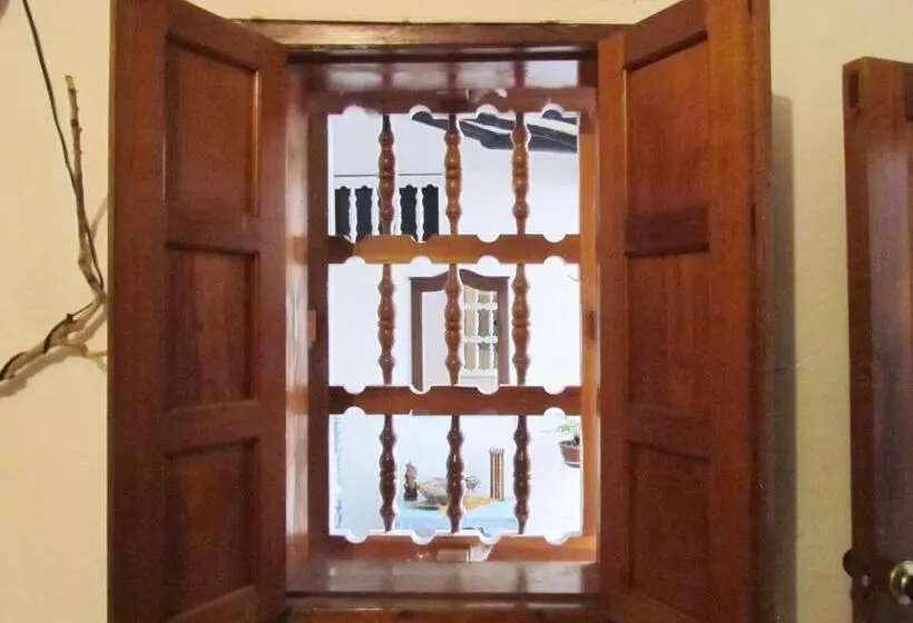 ホテル Hostal Casa Yerbabuena