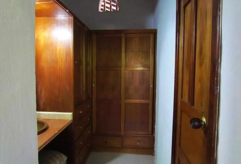 ホテル Hostal Casa Yerbabuena