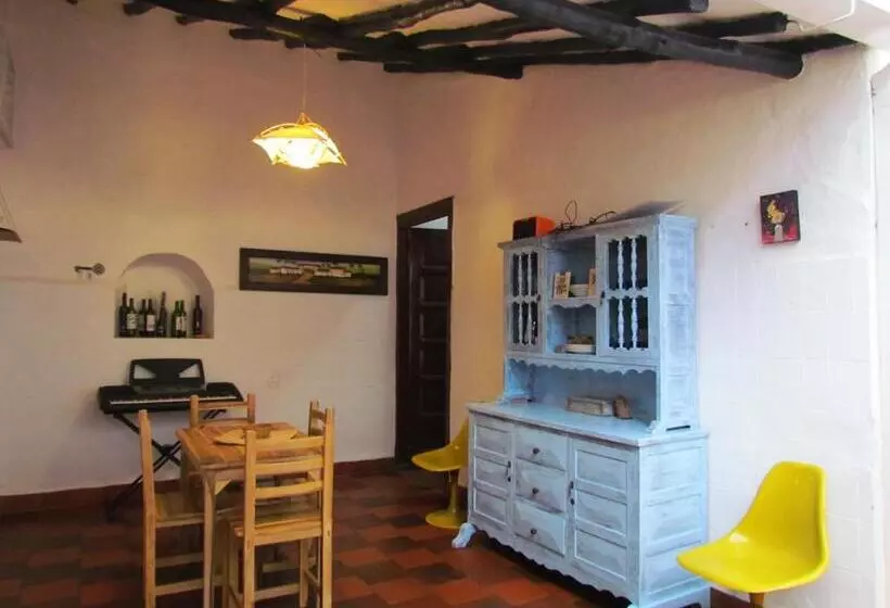 ホテル Hostal Casa Yerbabuena