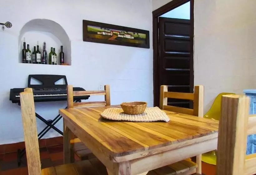 ホテル Hostal Casa Yerbabuena