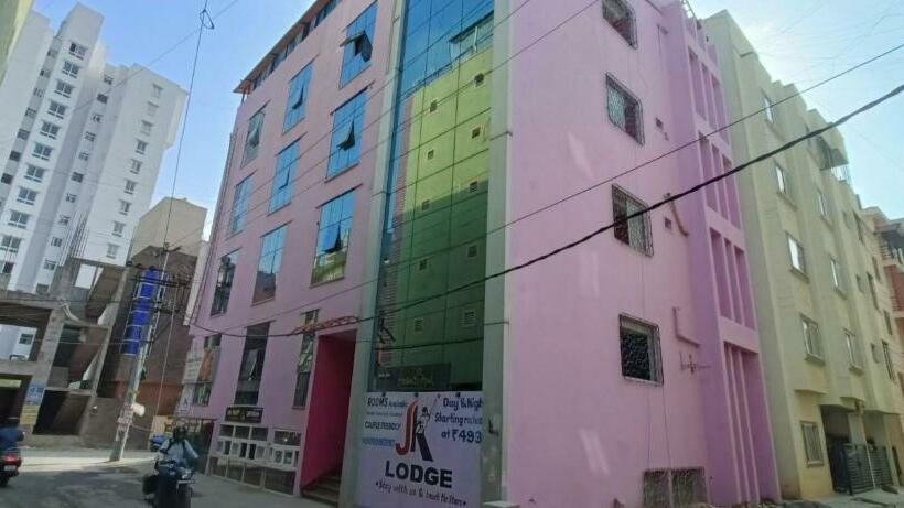 Hotel Jk Lodge