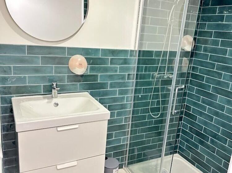 Silk & Suites City Center