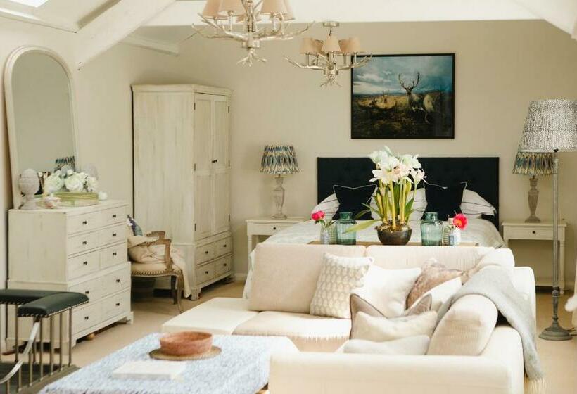 Bed and Breakfast Wellies & Waves